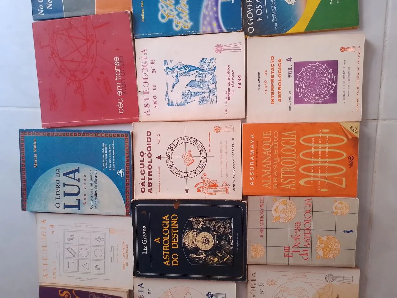 Livros sobre astrologia  - Foto 3