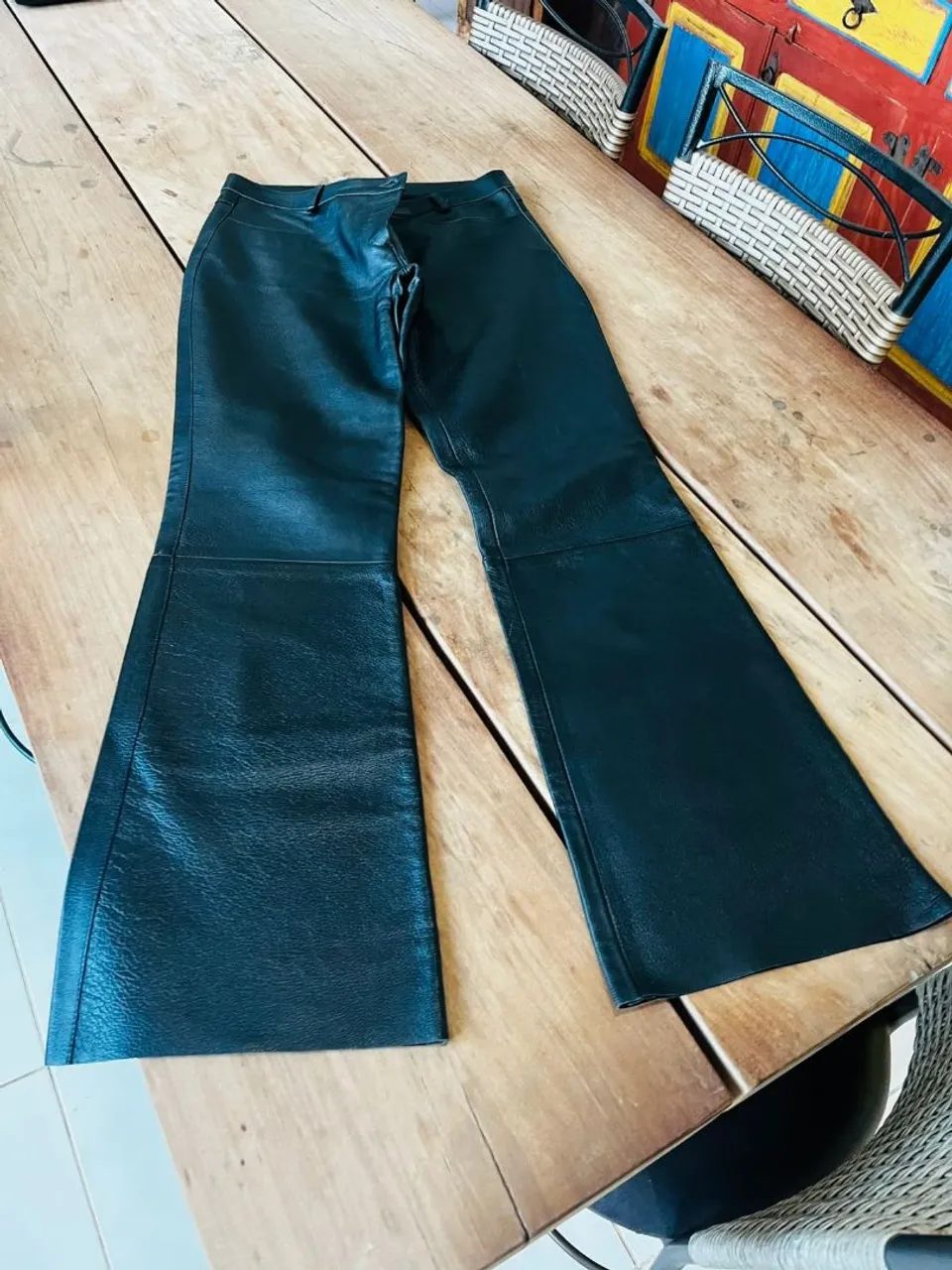 Calça Flare de Couro Preta