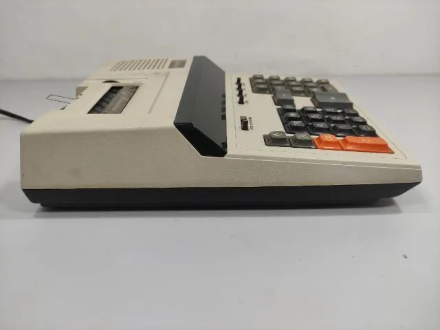 Funciona com Detalhes *Leia*Calculadora Antiga Dismac Fbr Branco (Usado) - Foto 3