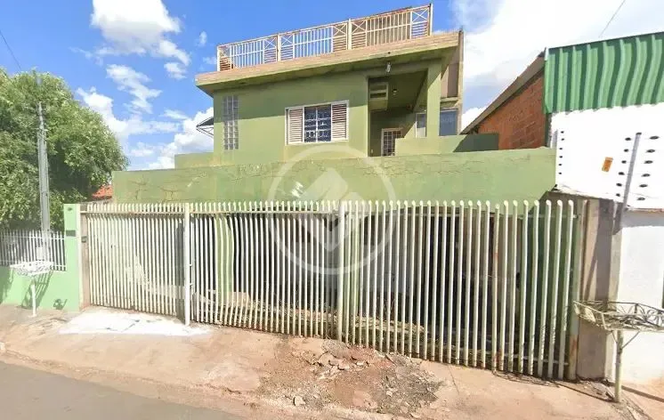 Vende-se sobrado no Bairro Santa Isabel - 3 Suítes - 219m² - Várzea Grande MT - Valor: R$