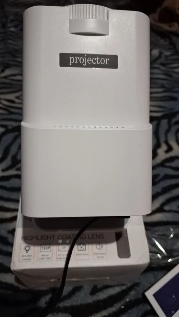 Projetor porProjetor Smart HY320 Mini Cinema em Casa Todos os Dias filmes, Series, Novelas - Foto 3