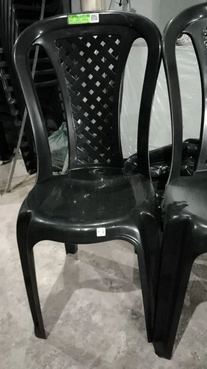 Cadeiras Plásticas Reforçadas para Comércio - Foto 3