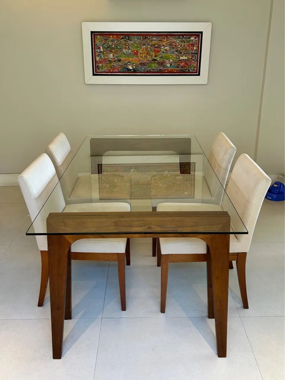 Mesa de Madeira com Tampo de Vidro 6 Lugares + 4 Cadeiras - Foto 2