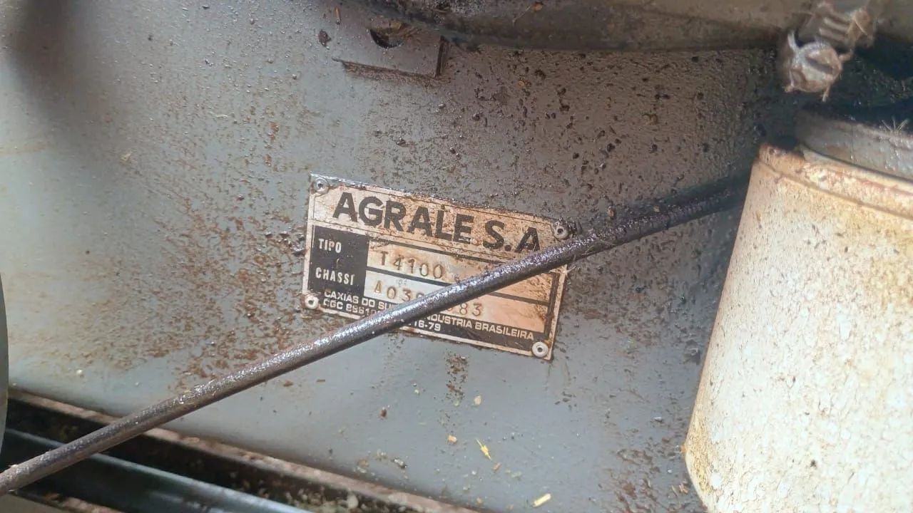Trator Agrale 4100.4 EXCELENTE  - Foto 5