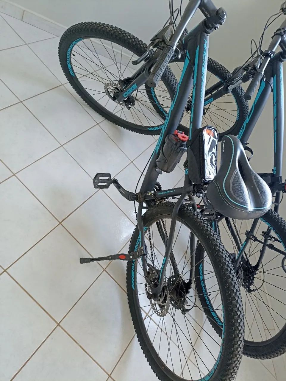 Vendo 2 Bicicleta Aro 29 Oggi Hacker Sport AZ 15,5 - Foto 2