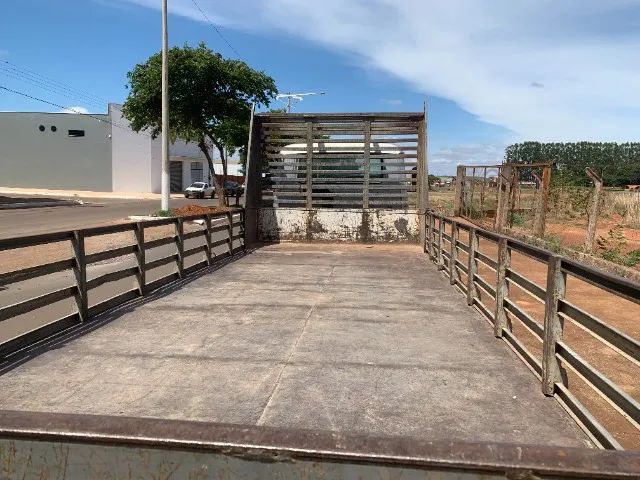 VENDE SE CAMINHÃO VW 8160 UNICO DONO - 183000 KM - Foto 3