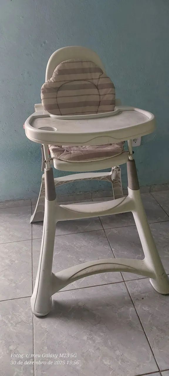 Cadeira de  alimentação do bebê 