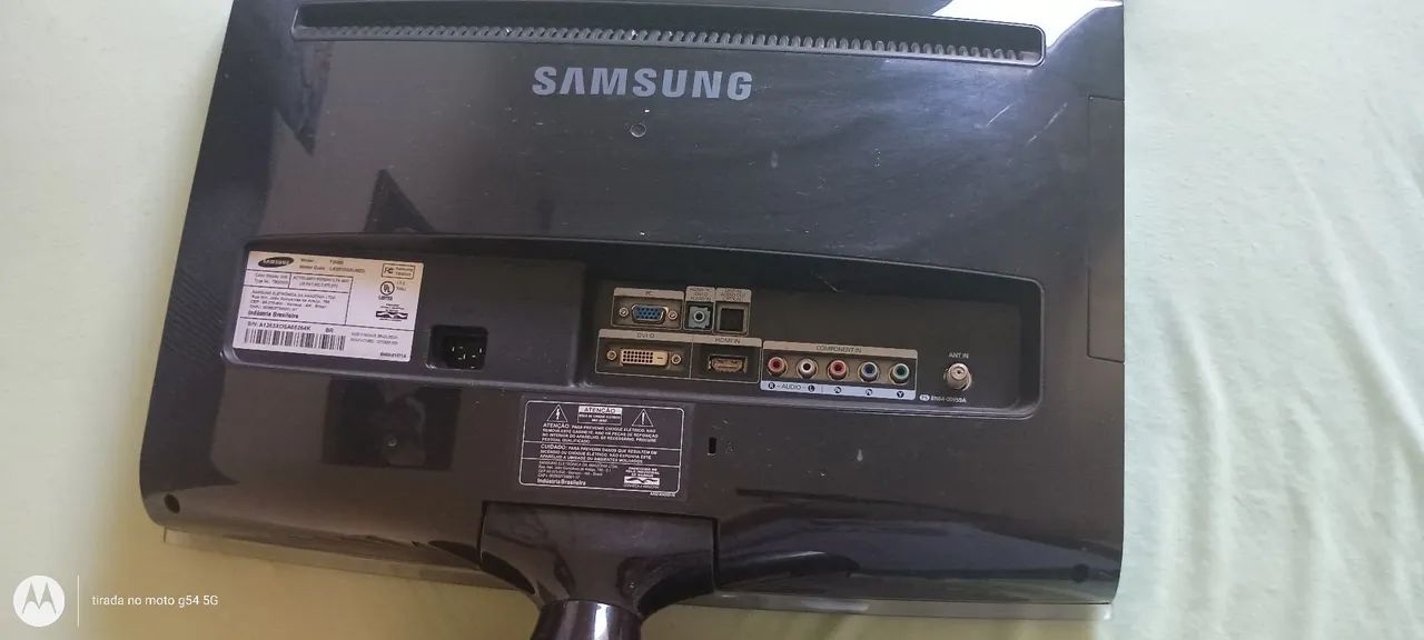 Tv / Monitor Samsung LCD 20" troco por tenis branco 39 - Foto 3