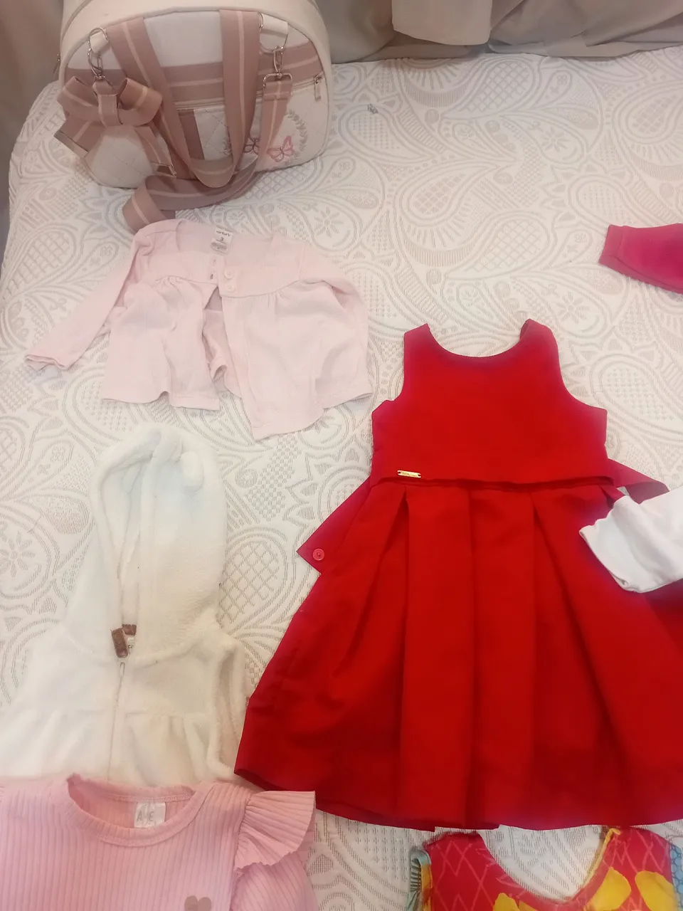 Lote de Roupinhas de Menina