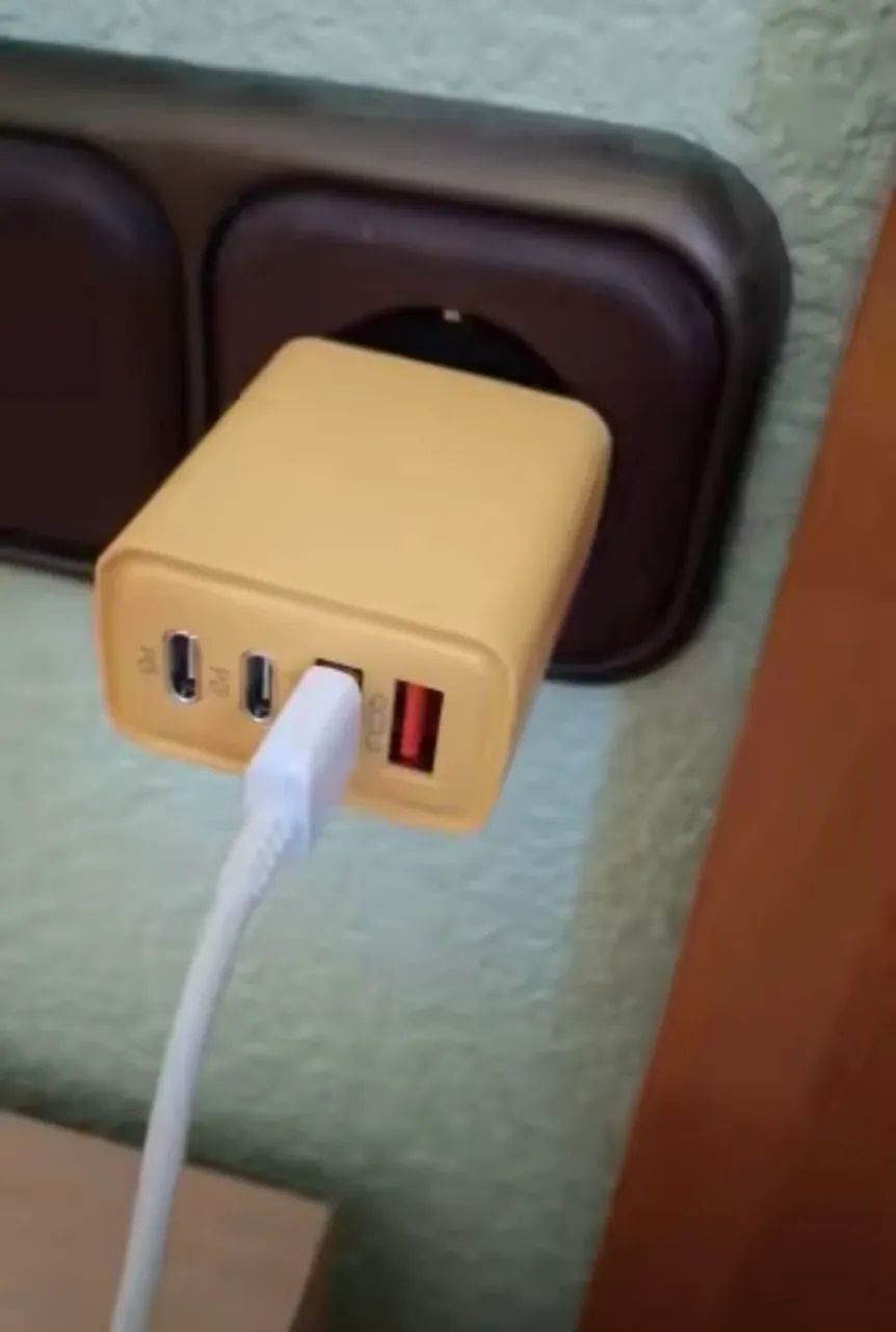 Carregador Turbo Rápido Usb-c com 4 portas Iphone e Android Rápido e seguro Entrega Rapida - Foto 5
