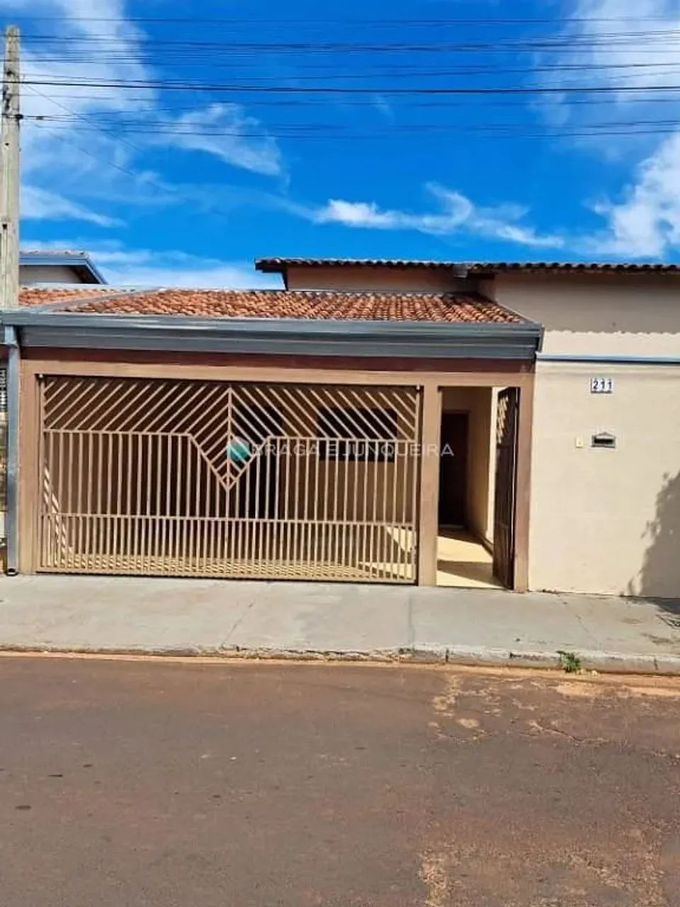 Casa com 2 dormitórios para alugar, 80 m² por R$ 1000,00/mês - Centro - Ipiguá/SP
