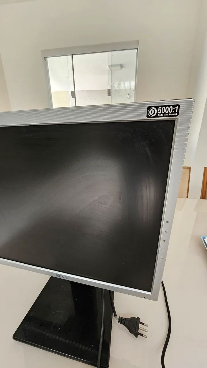 Monitor LG Flatron 17 polegadas - Foto 3