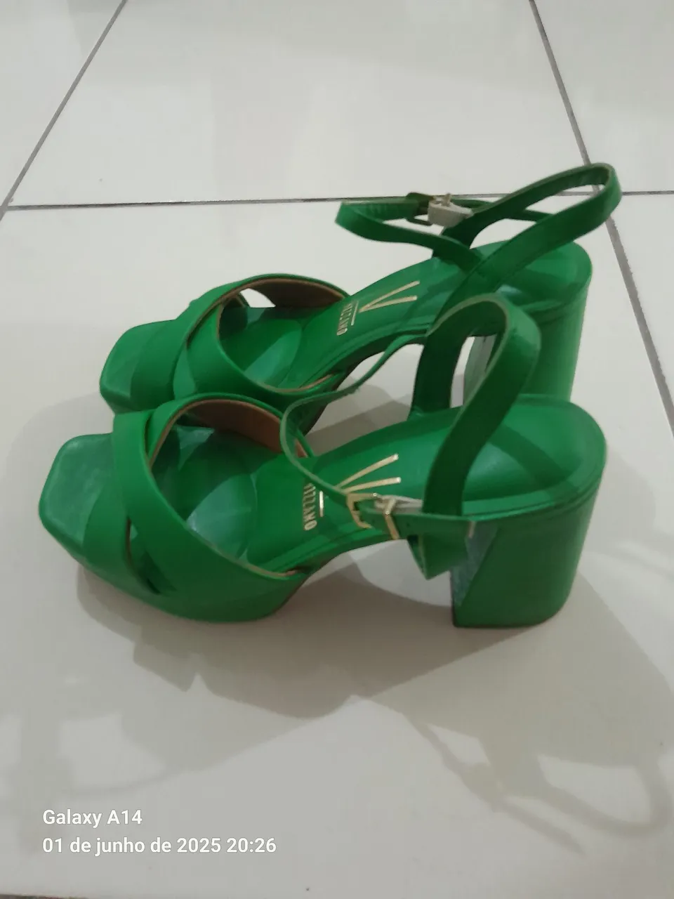 Sandália Vizzano Verde - Conforto e Estilo!