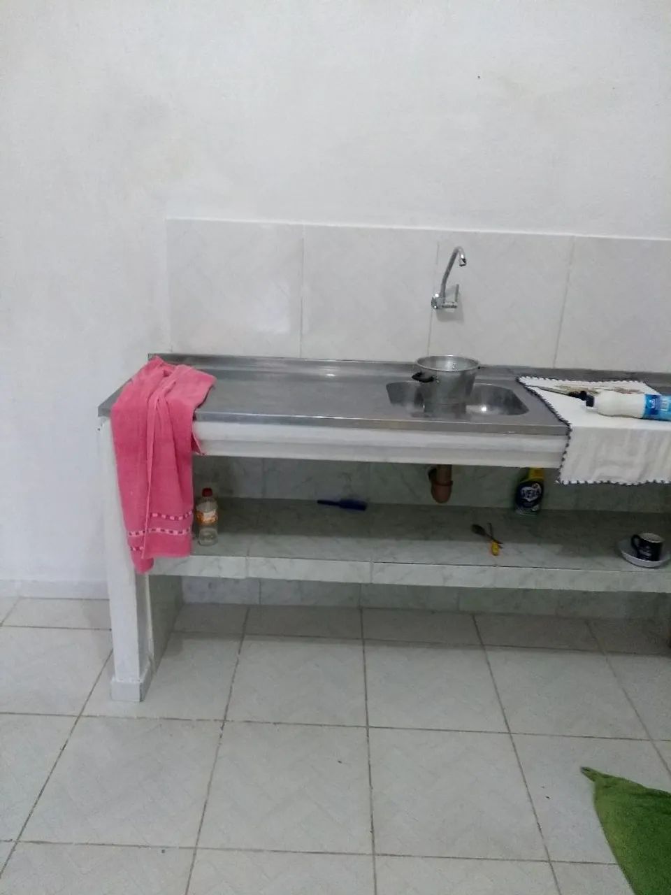 Vende-se uma casa duplex localizada na rua é 80 - Foto 4