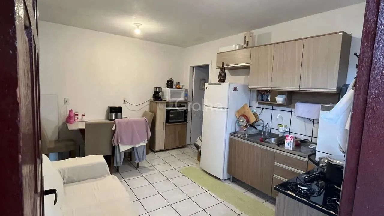 Encantadora Casa com Edícula, Placas Solares e Amplo Terreno no Passa Vinte - Foto 5