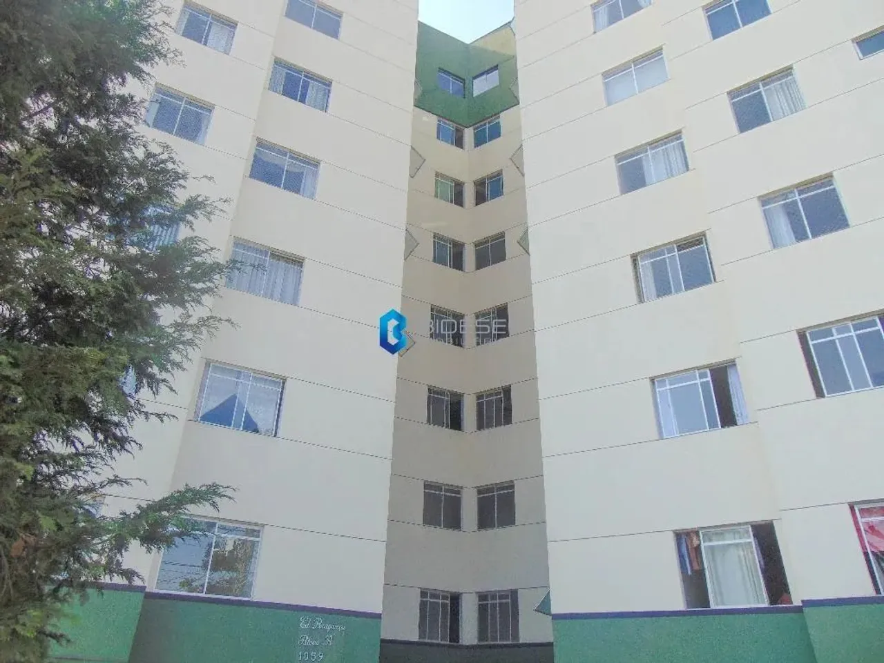 Apartamento no Hauer em Curitiba, para Venda e Locação, com 3 dormitórios