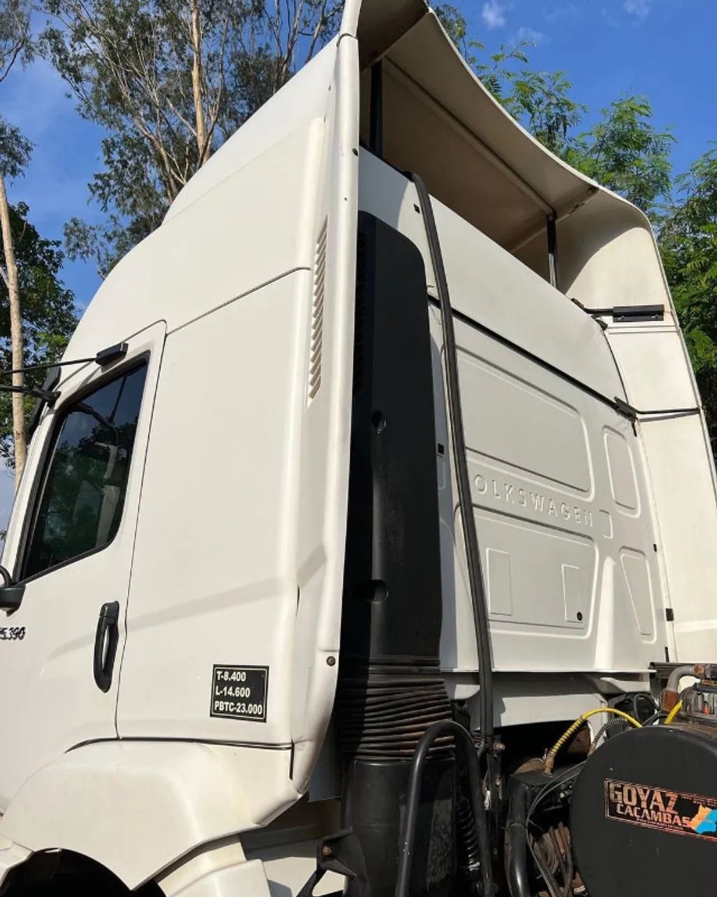 Volkswagen Constellation 25.390 - Ano 2018 | Tração 6x2 - Foto 2