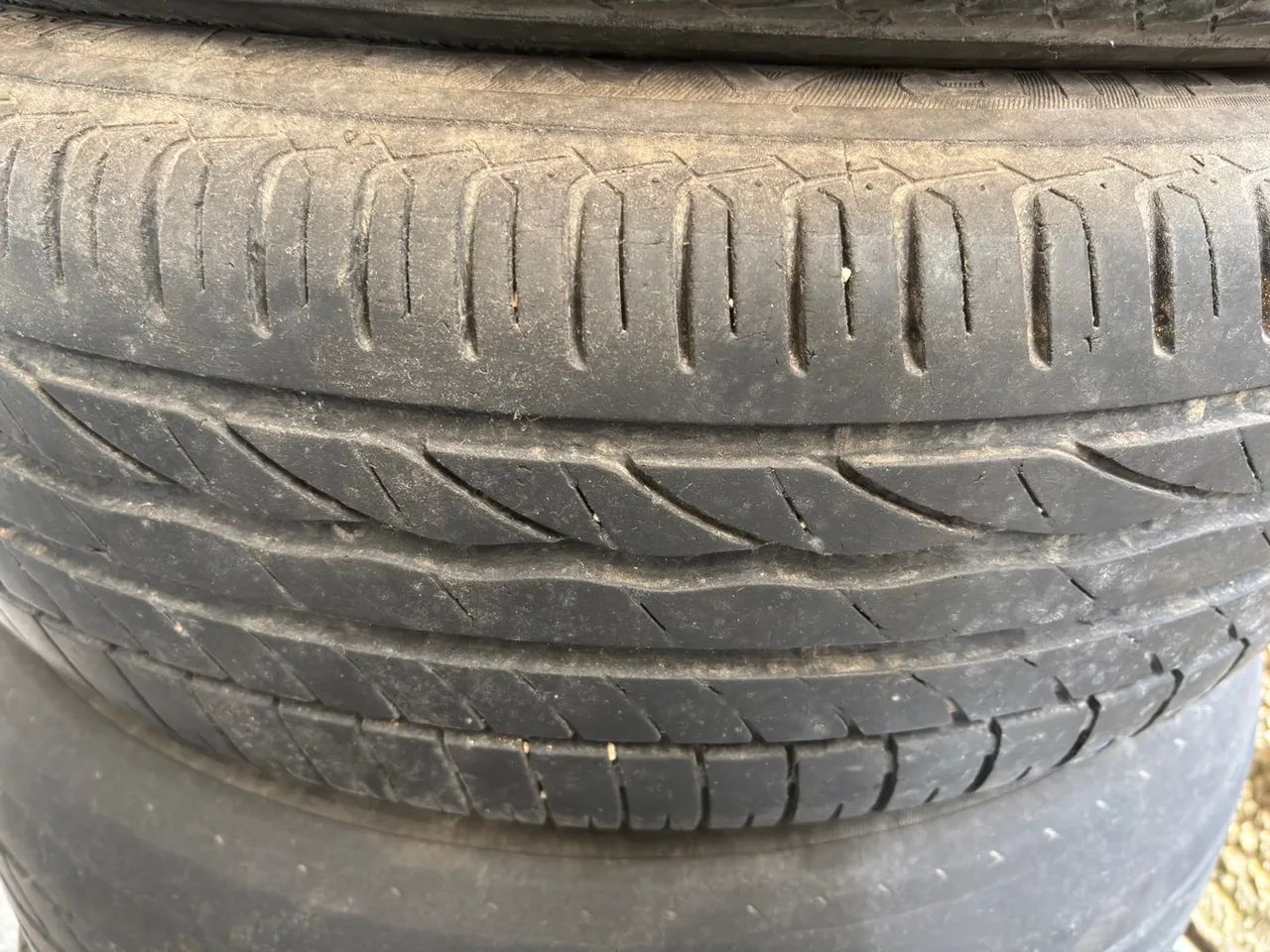 Jogo pneu 185/65 R15 - Foto 2