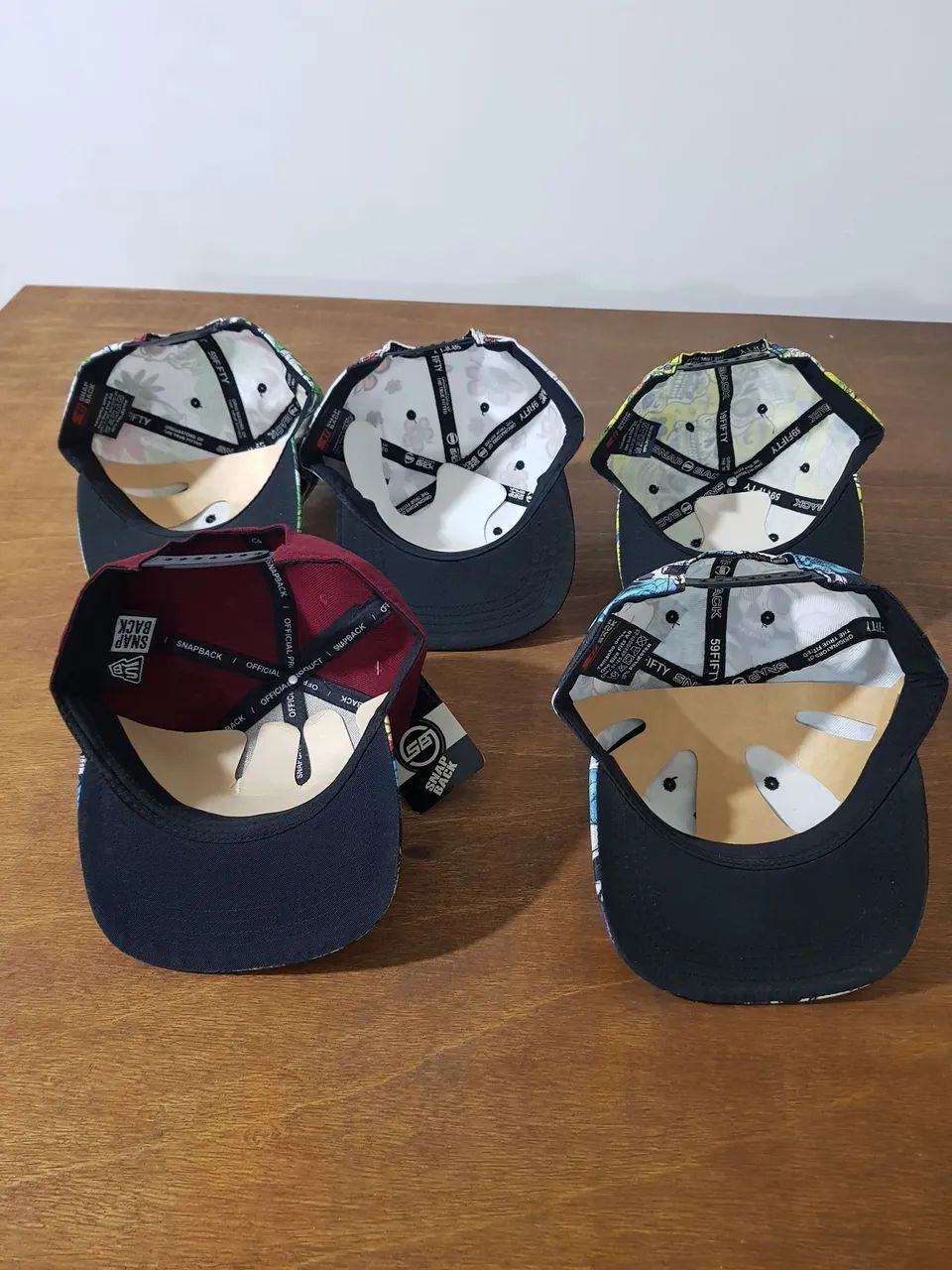 Bonés Snapback / aba reta / Boné de skatista / surfista / Estilosos e Variados - Foto 3