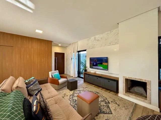 Casa térrea, com bastante espaço de quintal. - Foto 2