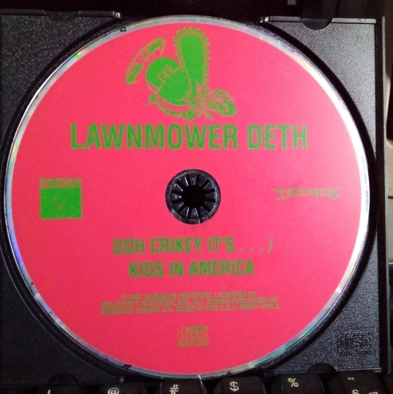 CD Lawnmower Deth - Ooh Crikey It's... / Kids in America 1991 Relativity Records - Foto 4