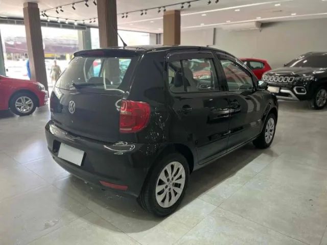 VOLKSWAGEN FOX 1.0 MI 8V FLEX 4P MANUAL 2012 EXCELENTE ESTADO -REVISADO - Foto 4