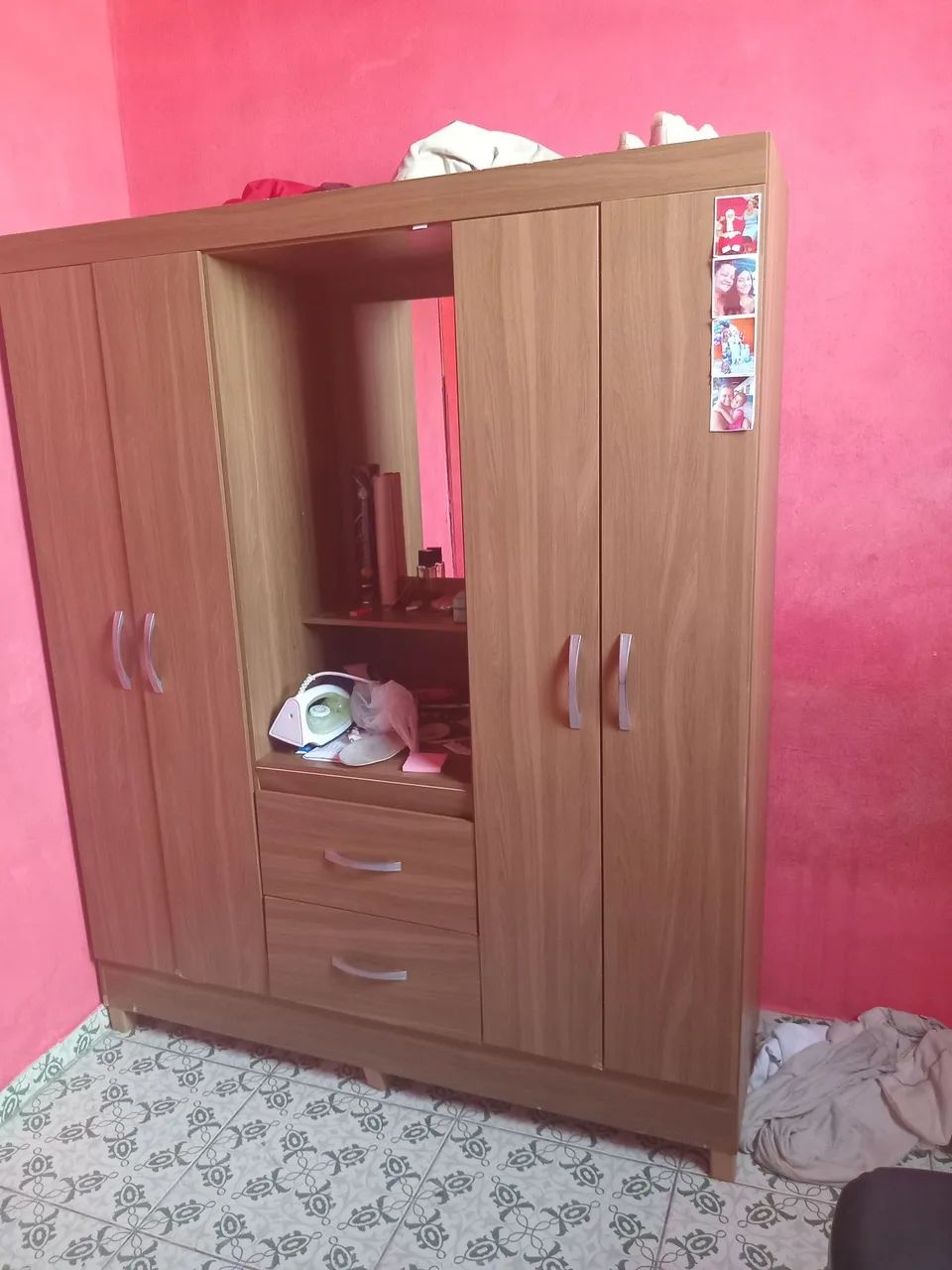 Guarda roupa 600