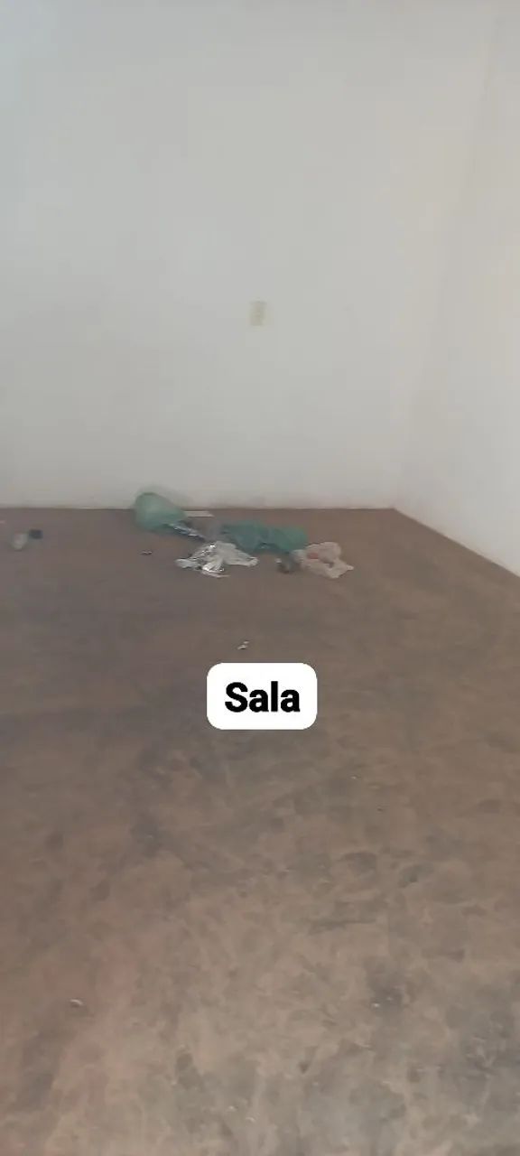  Alugo Uma casa com 2 quartos ,casa de esquina  - Foto 2