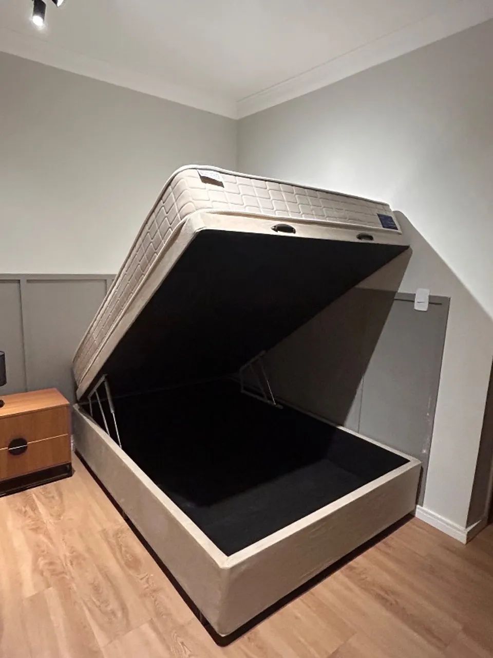 Cama de casal box com baú  - Foto 5