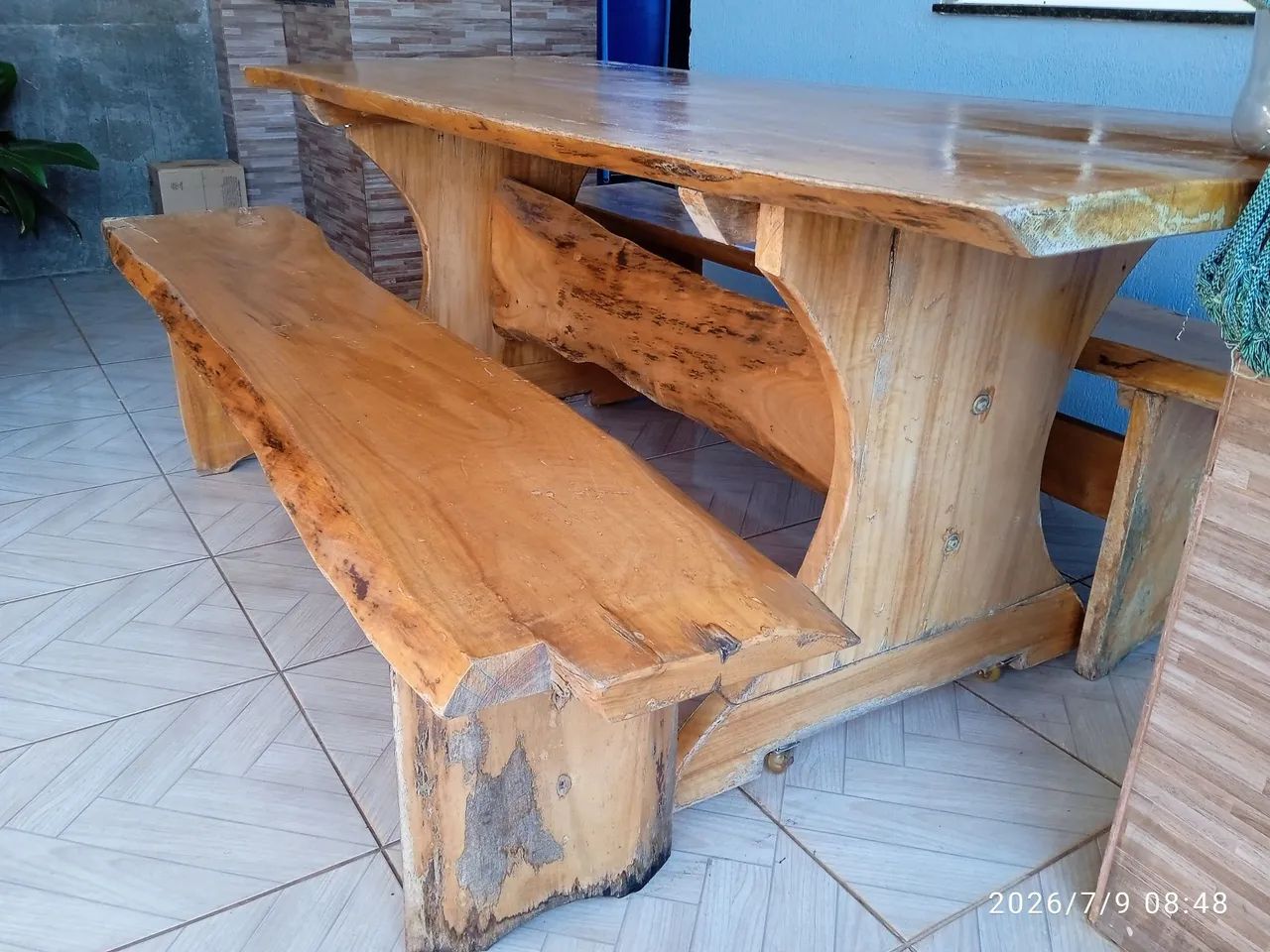 Mesa de madeira maciça  - Foto 4