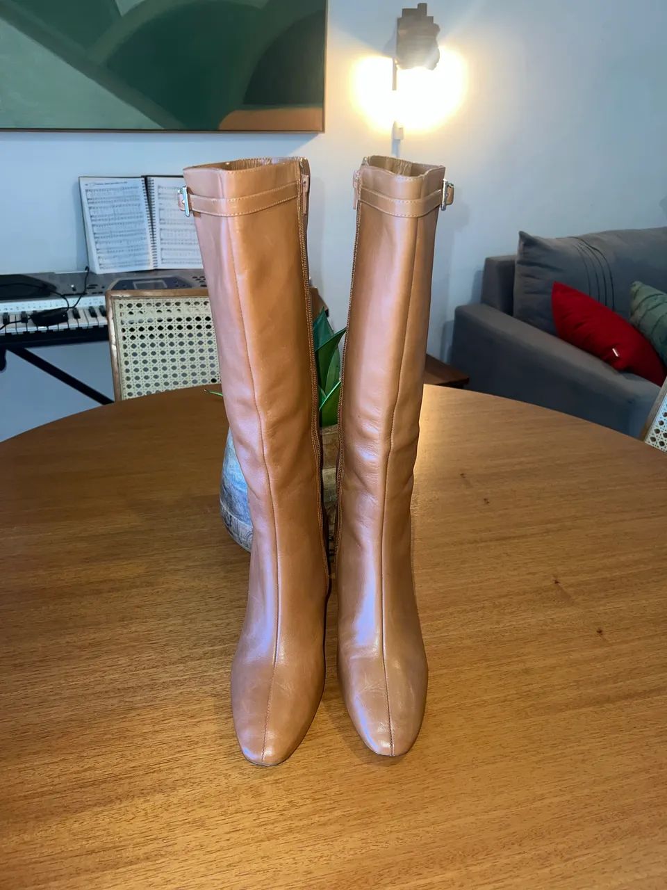 Bota de couro arezzo - Foto 2