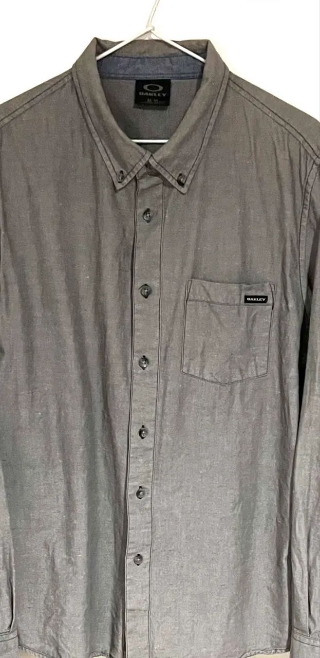 Camisa masculina Oakley cinza M - Foto 4