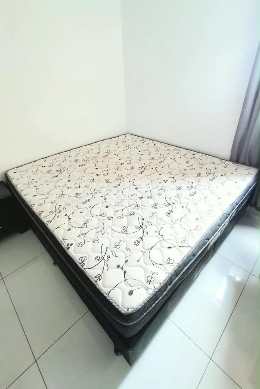Cama King Size 2x2 Ortobom em estado de nova