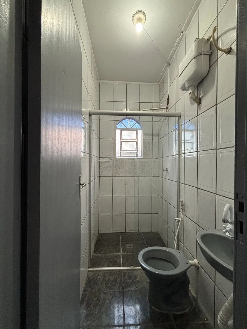 Excelente casa de 2 quartos com garagem em ambiente familiar e tranquilo - Foto 3
