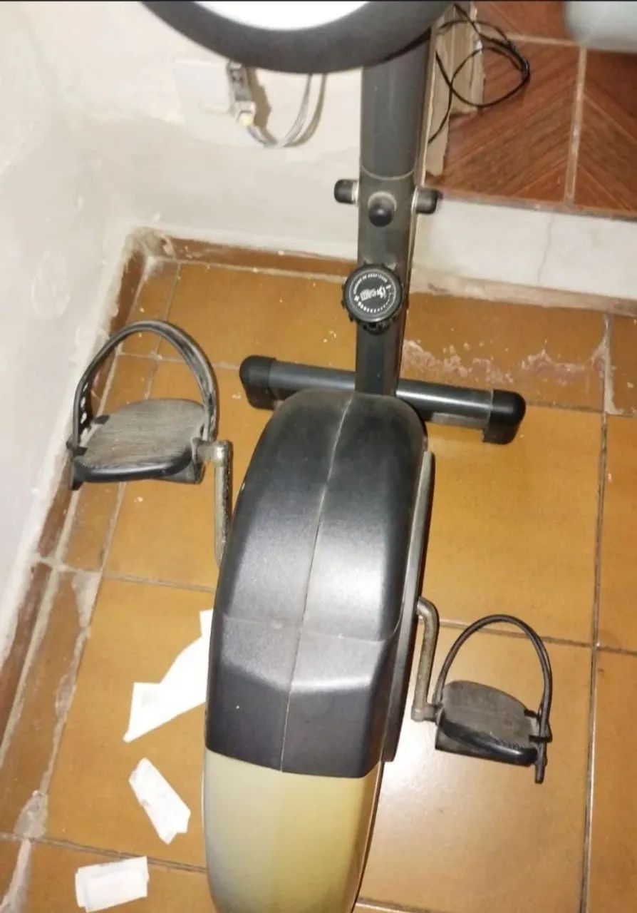 Bicicleta Ergométrica Horizontal  - Foto 5