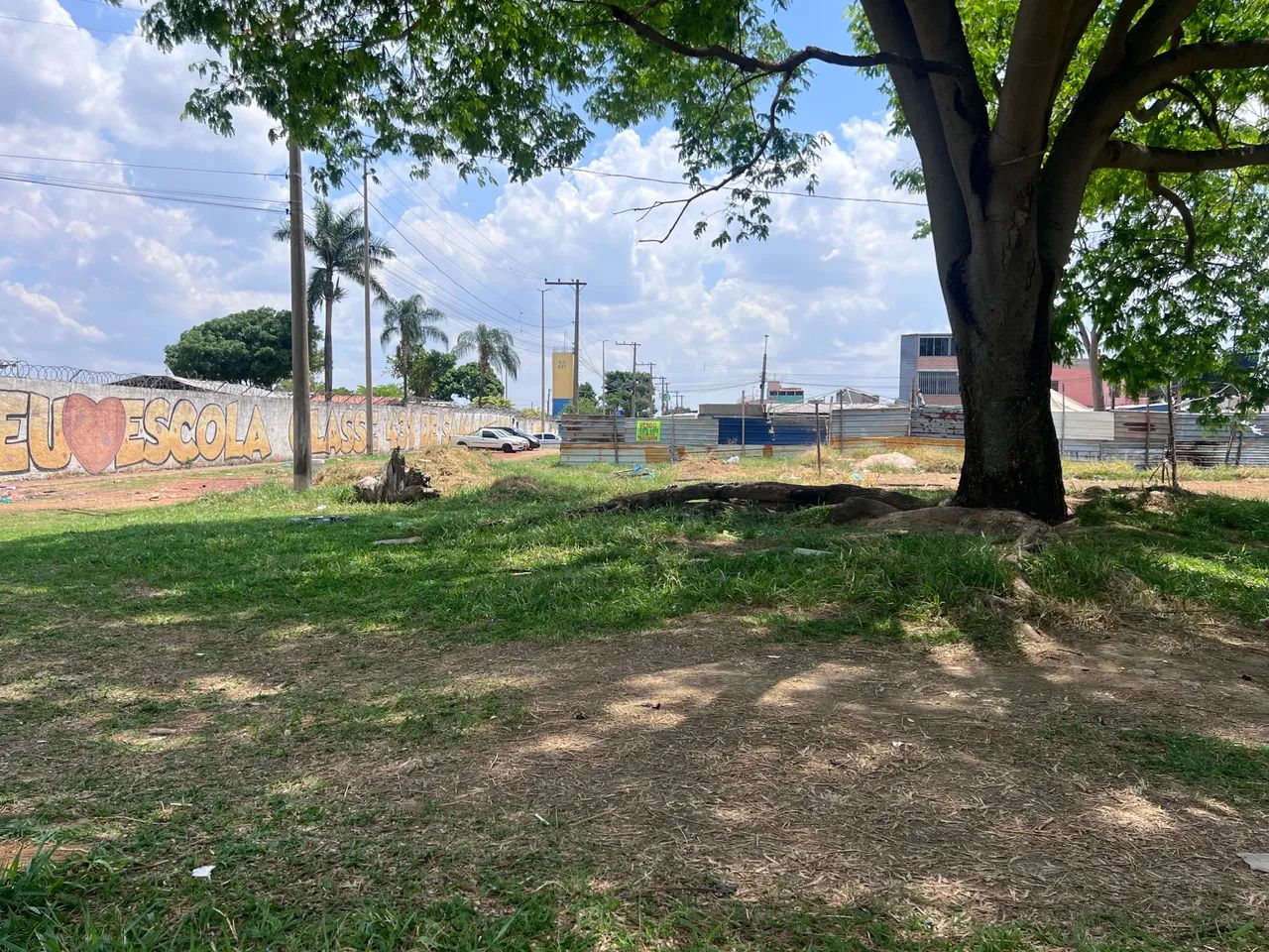 Lote de esquina escriturado 