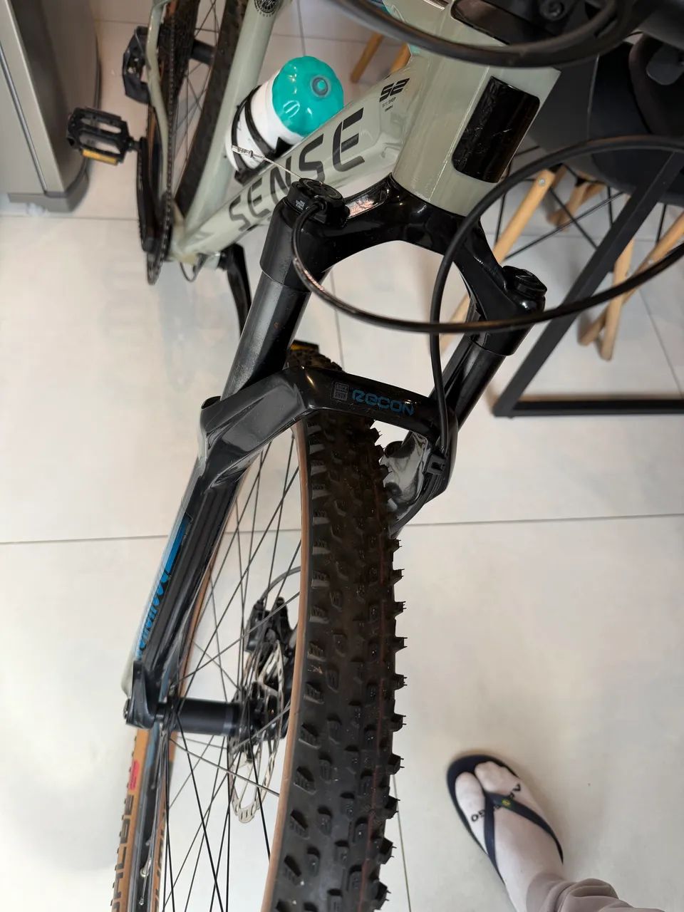 Vendo BICICLETA EM ESTADO DE NOVA! - Foto 5