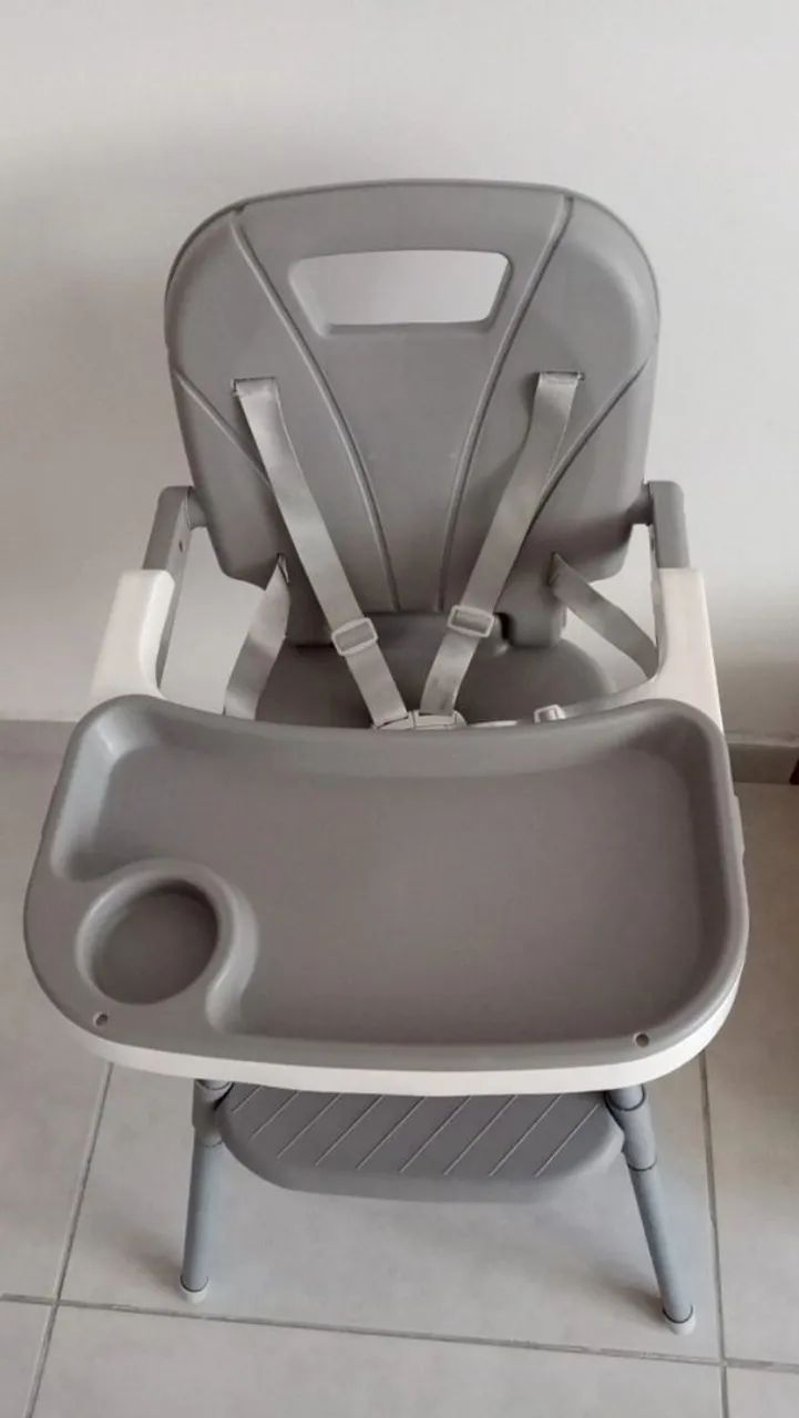 Cadeirinha de alimentação 