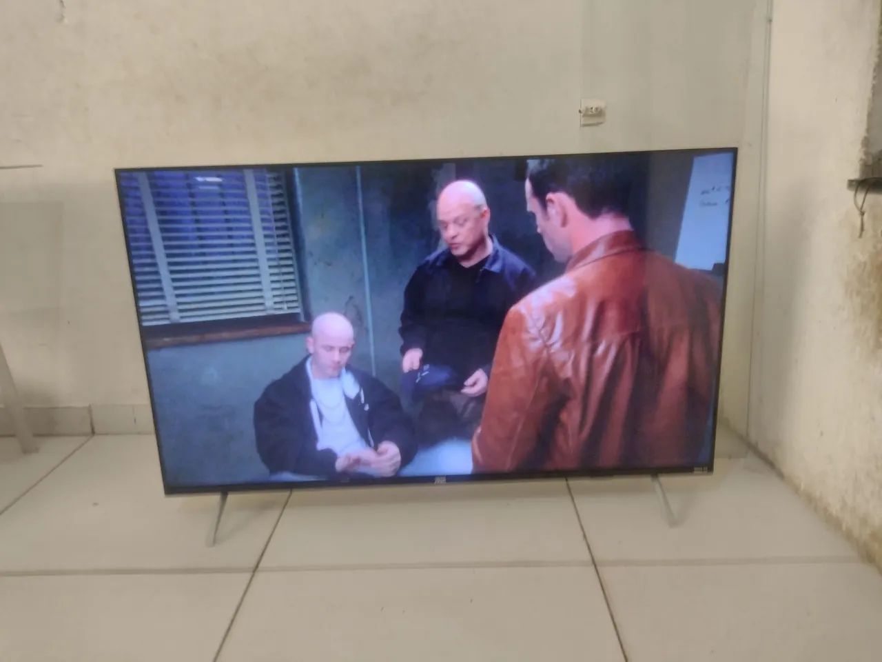 Smart TV AOC 50 polegadas borda infinita - Foto 5