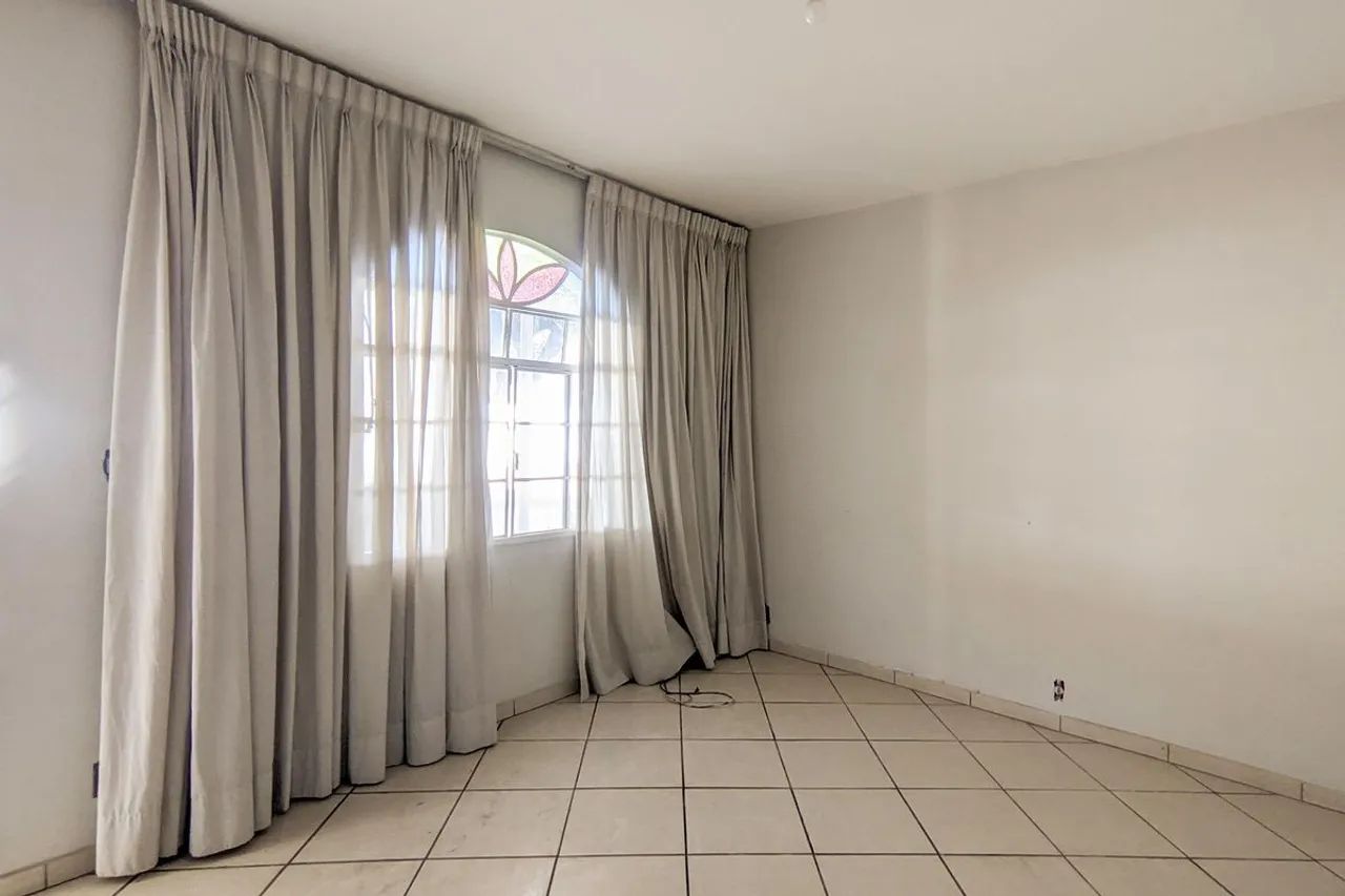 Casa à Venda - Santa Inês, 4 Quartos, 360 m2 - Foto 4