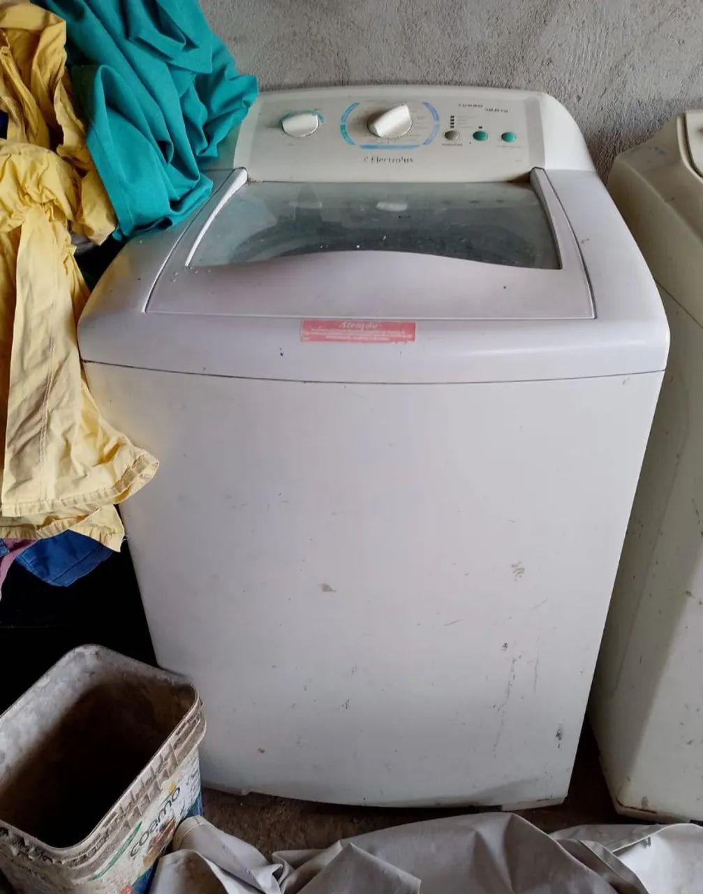 Máquina de lavar roupas 