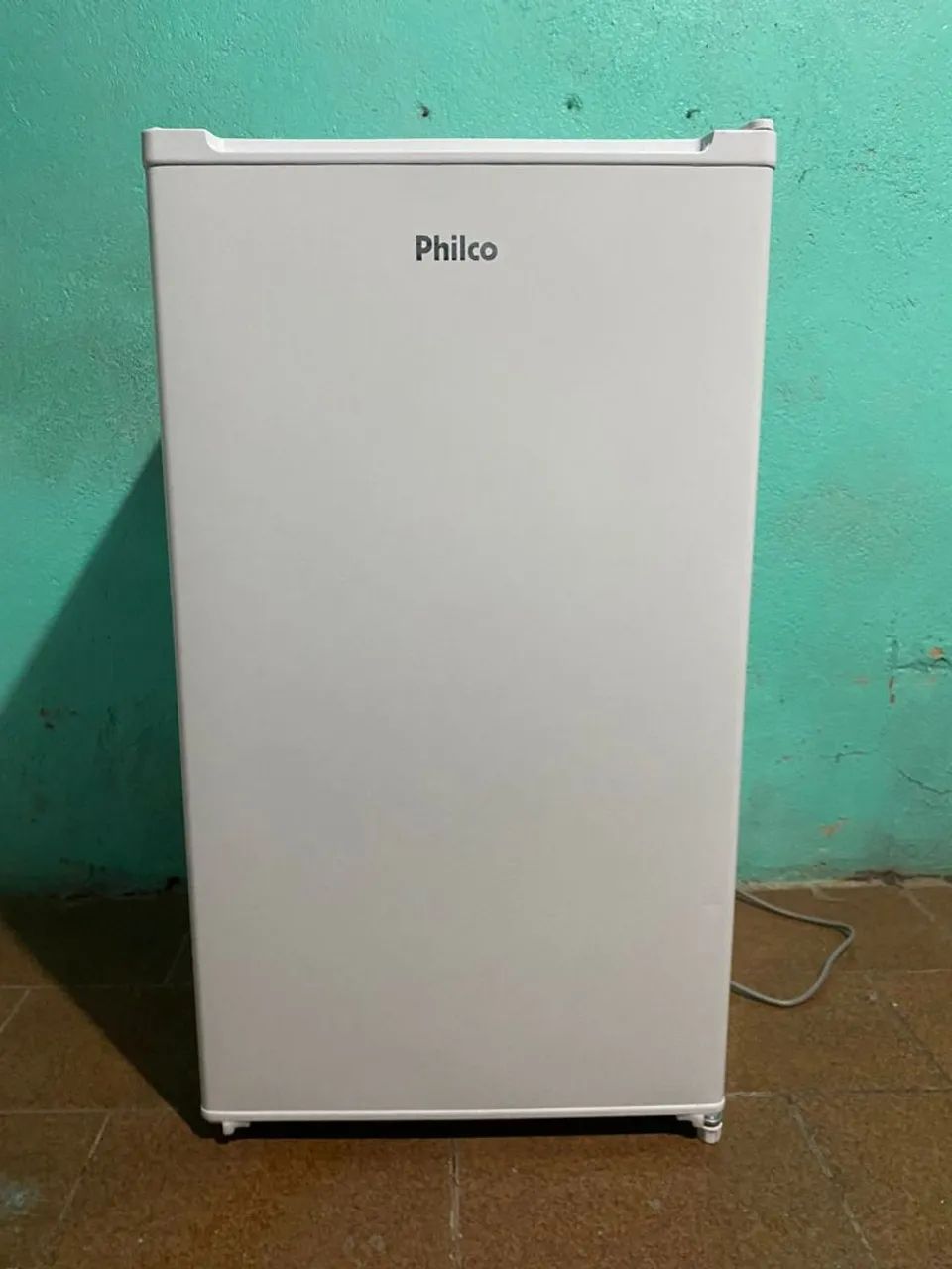 Frigobar Philco 93litros 127v