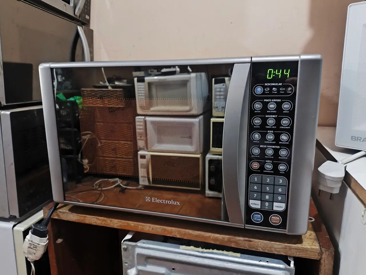 Microondas Electrolux 31 Litros Espelhado  - Foto 2