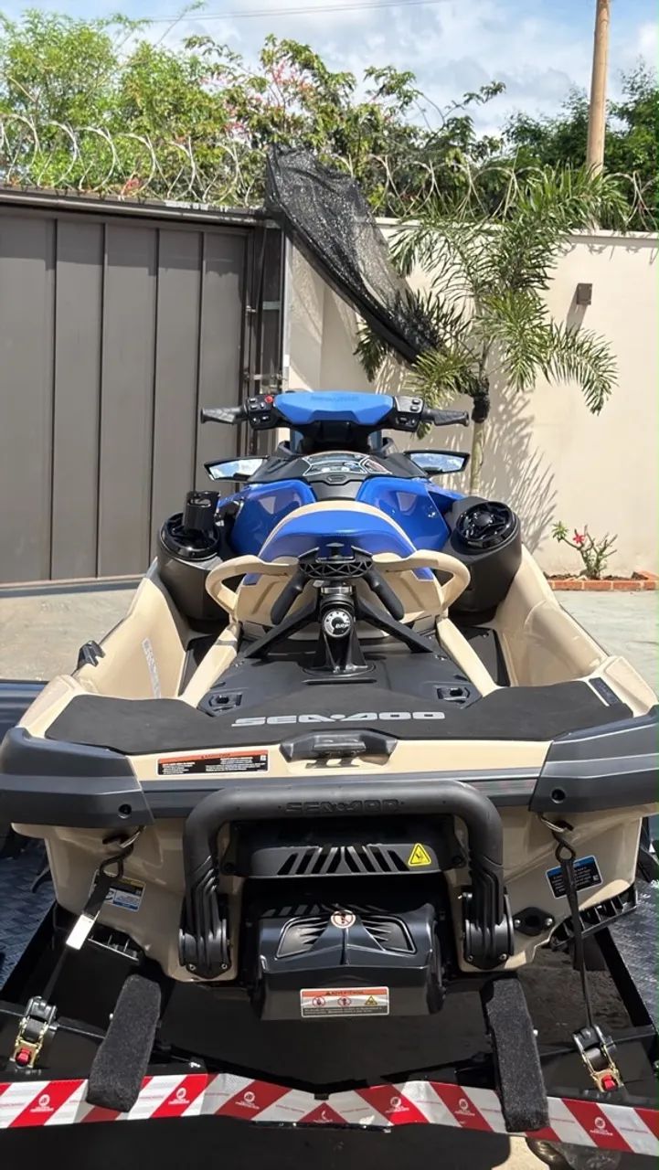Jetski seadoo wake pro 230