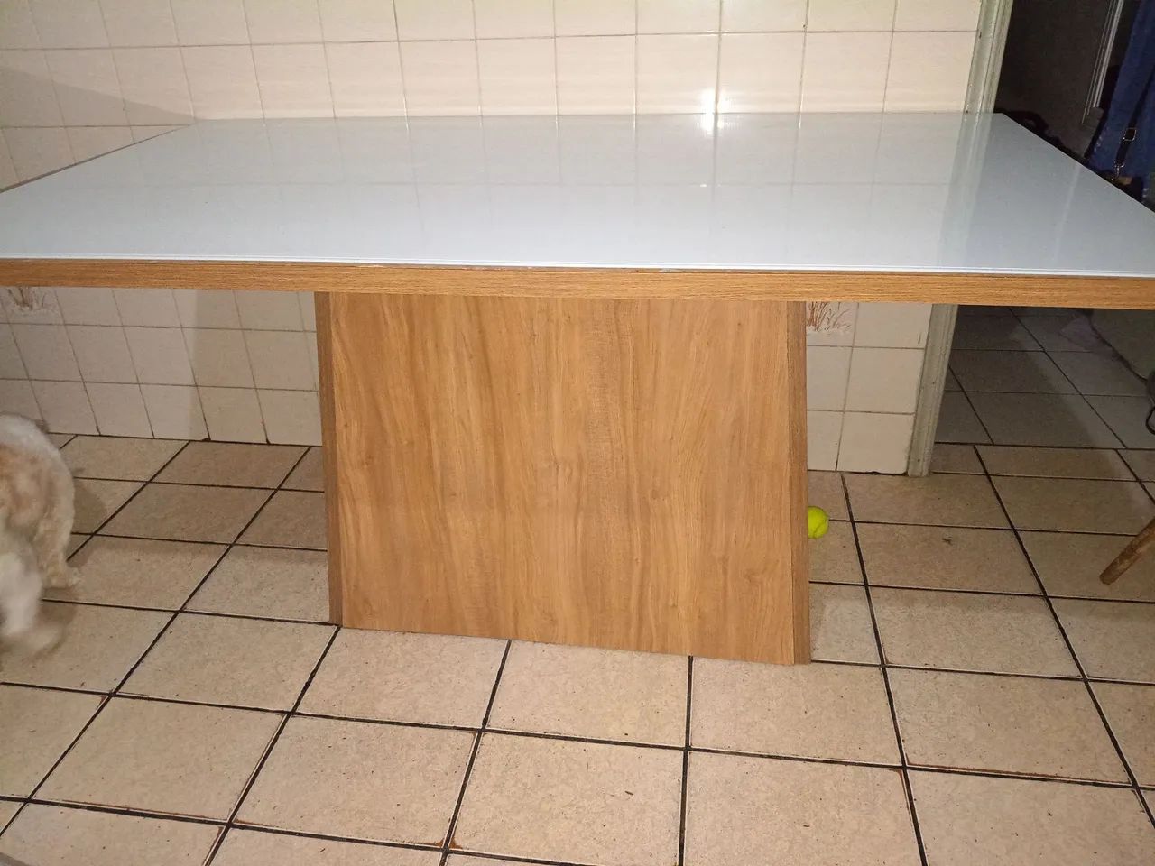 Mesa com tampo de vidro 