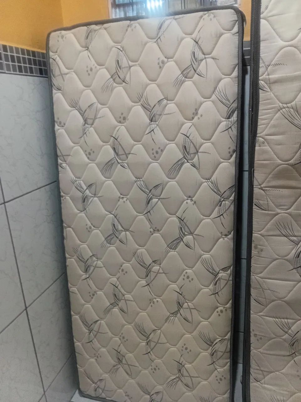 Bi Cama de Solteiro.