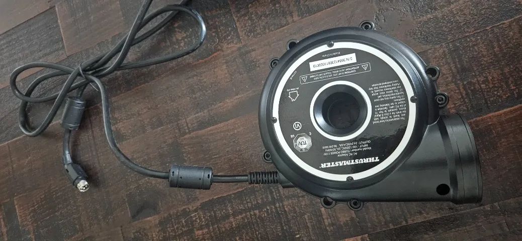 Base thrustmaster TGT2  6nm - Foto 5