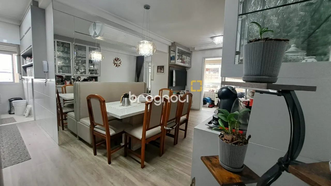 Apartamento 3 D. sendo 1 suíte, 4 vagas, no Abraão, Florianópolis SC - Foto 3