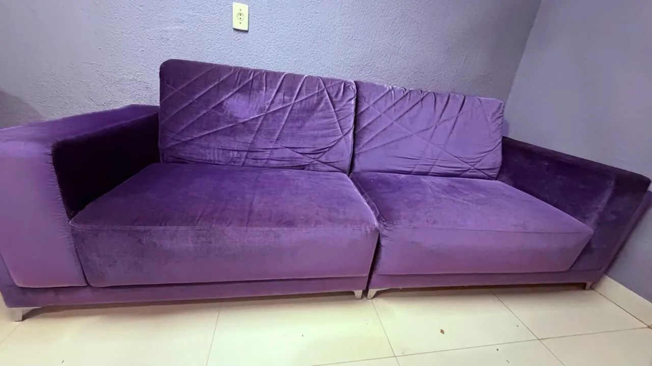 Sofá de veludo roxo - Foto 2