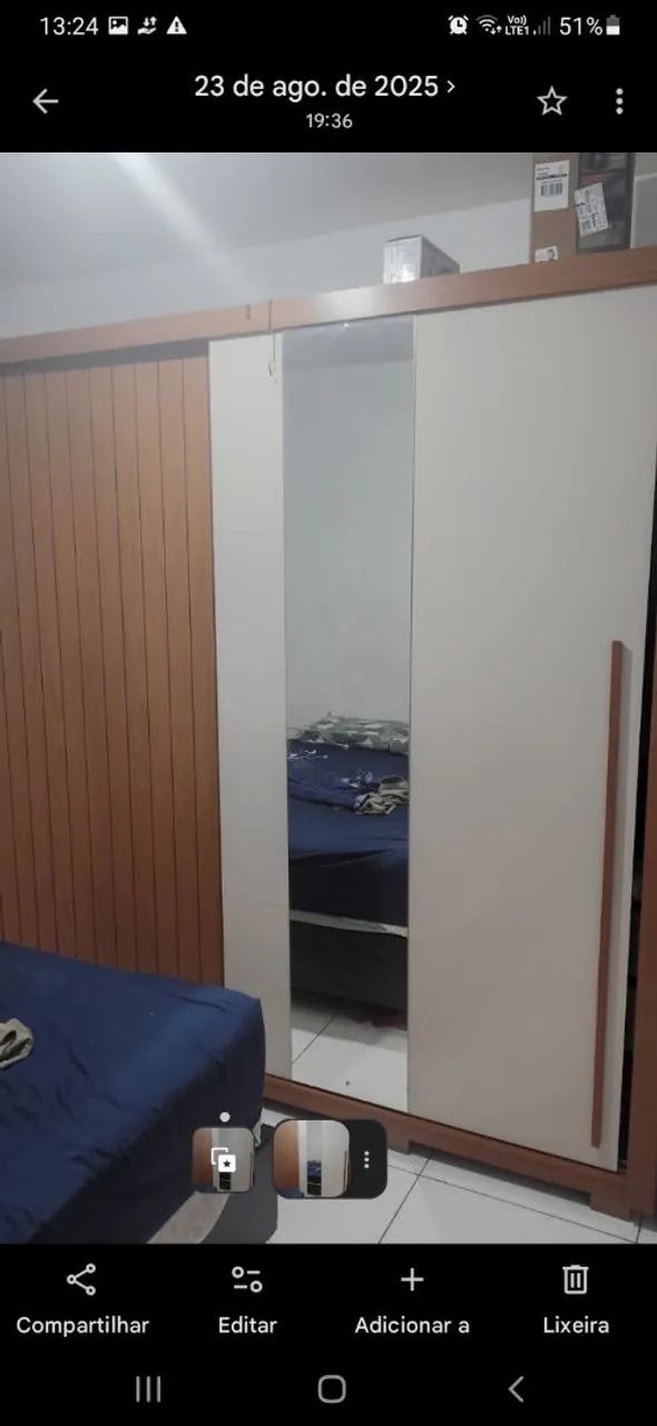 Vende se GUARDA Roupa Ripado c Espelho Central - Foto 2